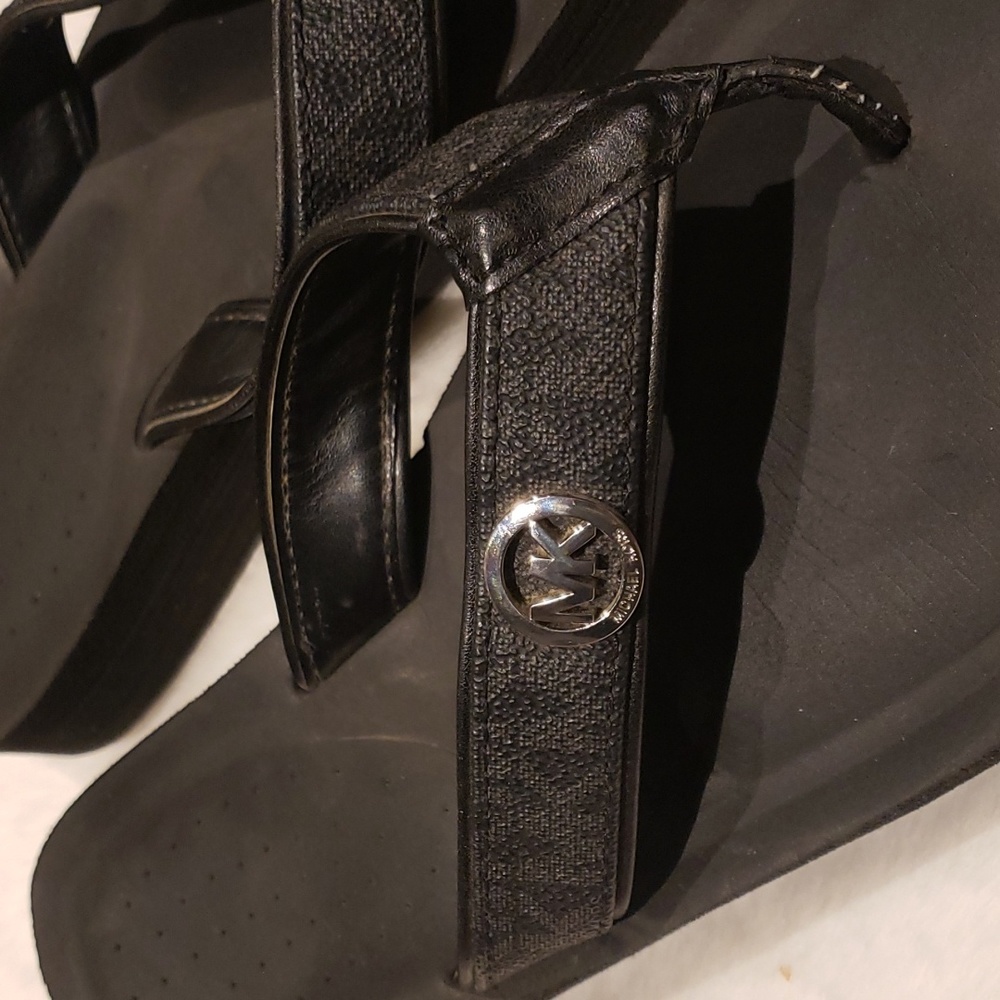 MICHAEL KORS  10 BLACK FLIP FLOP - Picture 4 of 11